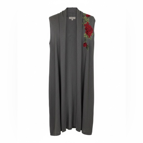 Joseph A Sweaters - Joseph A Sleeveless Open Front Knit Rose Appliqué Sweater Cardigan